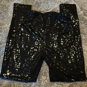 Local Boutique Cheetah Print Leggings. Size small.